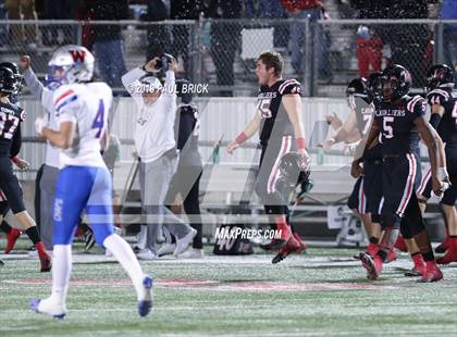 Thumbnail 3 in Lake Travis vs Westlake photogallery.