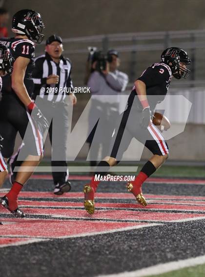 Thumbnail 1 in Lake Travis vs Westlake photogallery.