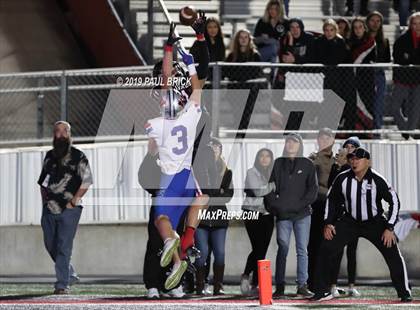 Thumbnail 2 in Lake Travis vs Westlake photogallery.