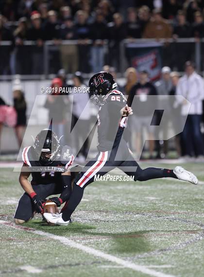 Thumbnail 3 in Lake Travis vs Westlake photogallery.