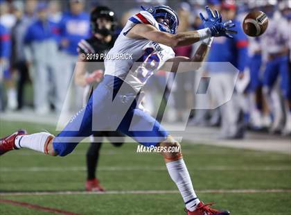 Thumbnail 3 in Lake Travis vs Westlake photogallery.