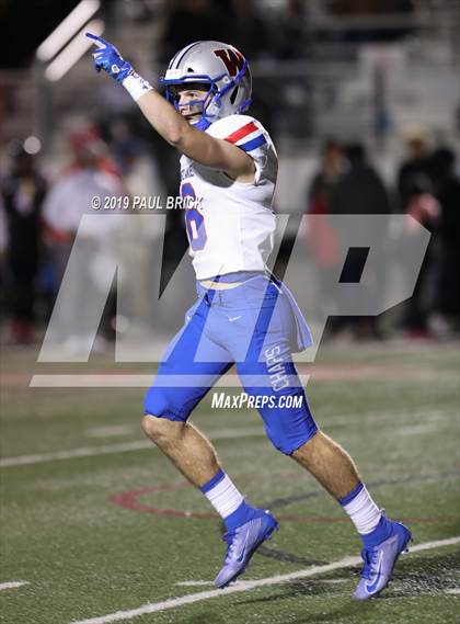 Thumbnail 3 in Lake Travis vs Westlake photogallery.