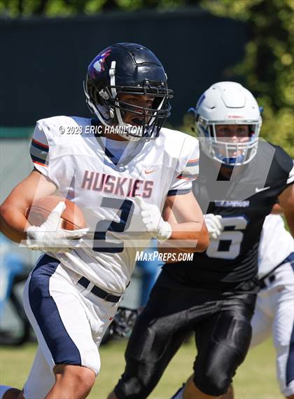 Thumbnail 3 in Rolling Hills Prep @ Windward photogallery.