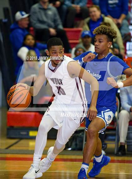 Thumbnail 3 in Belleville West vs. Quincy (IHSA 4A Sectional Semfinal) photogallery.