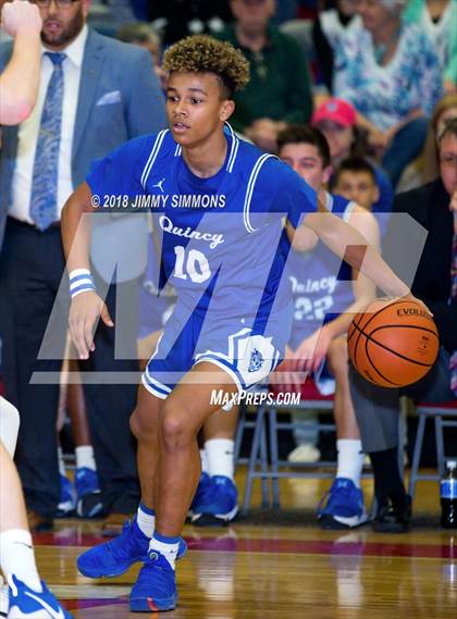 Thumbnail 3 in Belleville West vs. Quincy (IHSA 4A Sectional Semfinal) photogallery.