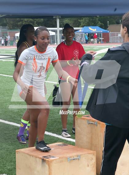 Thumbnail 3 in CIF NCS Meet of Champions (Girls 100 and 400 Meter) photogallery.