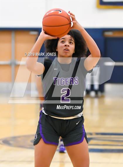 Thumbnail 2 in Riverdale Baptist vs. Millennium (Nike Tournament of Champions)  photogallery.