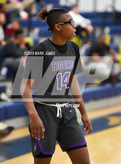 Thumbnail 2 in Riverdale Baptist vs. Millennium (Nike Tournament of Champions)  photogallery.