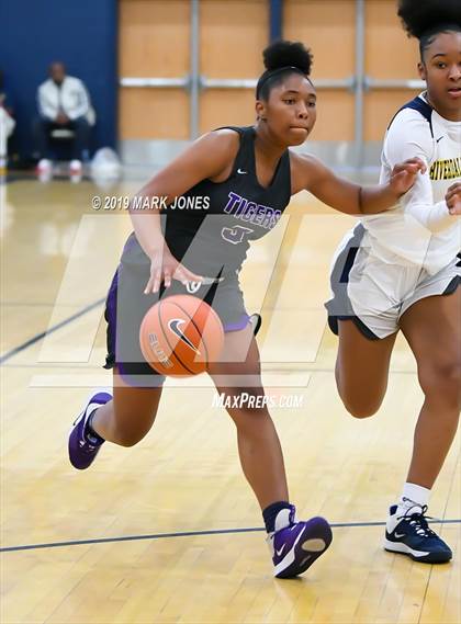 Thumbnail 3 in Riverdale Baptist vs. Millennium (Nike Tournament of Champions)  photogallery.