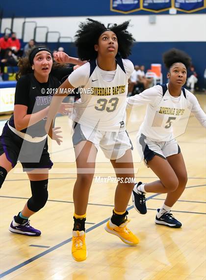 Thumbnail 3 in Riverdale Baptist vs. Millennium (Nike Tournament of Champions)  photogallery.