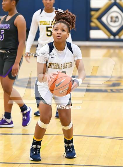 Thumbnail 2 in Riverdale Baptist vs. Millennium (Nike Tournament of Champions)  photogallery.