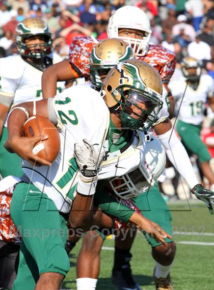 Thumbnail 2 in Bowie vs. DeSoto (UIL 5A Division 1 Regional Playoff) photogallery.