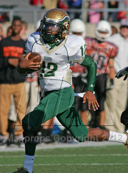 Thumbnail 1 in Bowie vs. DeSoto (UIL 5A Division 1 Regional Playoff) photogallery.