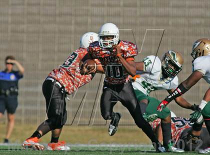 Thumbnail 1 in Bowie vs. DeSoto (UIL 5A Division 1 Regional Playoff) photogallery.