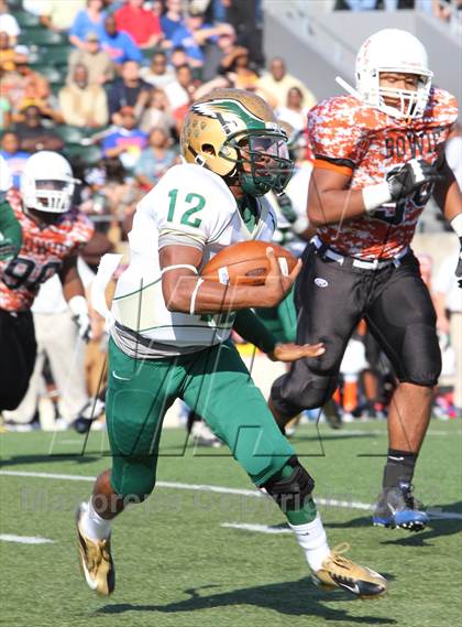 Thumbnail 1 in Bowie vs. DeSoto (UIL 5A Division 1 Regional Playoff) photogallery.