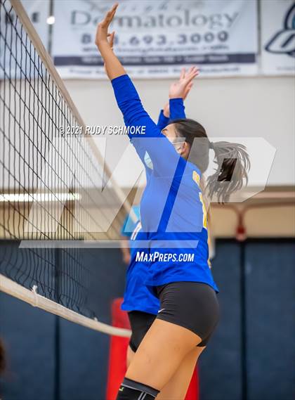 Thumbnail 2 in El Camino vs. Grossmont (Scripps Ranch Tournamen) photogallery.