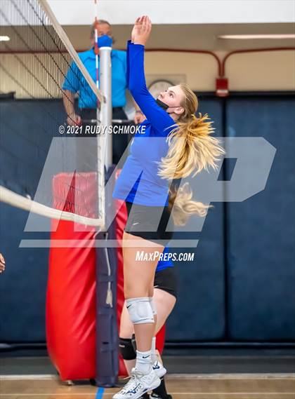 Thumbnail 3 in El Camino vs. Grossmont (Scripps Ranch Tournamen) photogallery.