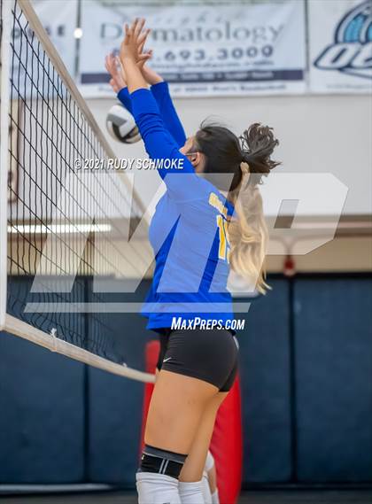 Thumbnail 1 in El Camino vs. Grossmont (Scripps Ranch Tournamen) photogallery.