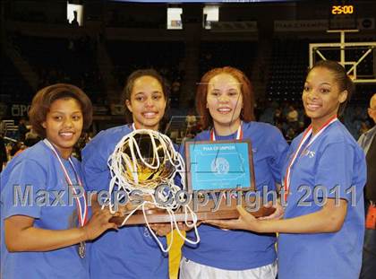 Thumbnail 3 in Steelton-Highspire vs. Bishop Guilfoyle (PIAA Class A Championship) photogallery.