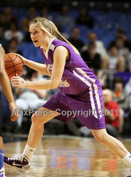 Thumbnail 2 in Steelton-Highspire vs. Bishop Guilfoyle (PIAA Class A Championship) photogallery.