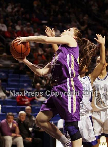 Thumbnail 3 in Steelton-Highspire vs. Bishop Guilfoyle (PIAA Class A Championship) photogallery.