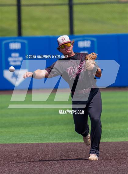 Thumbnail 3 in Palisade vs. Windsor (CHSAA 4A Round 1) photogallery.