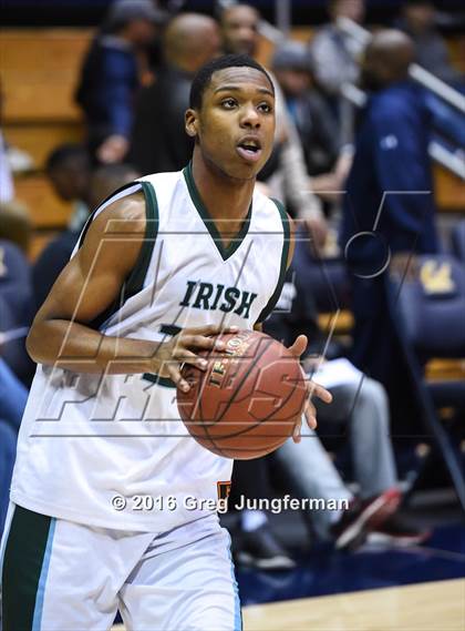 Thumbnail 3 in Salesian College Preparatory vs. Sacred Heart Cathedral Preparatory (MaxPreps MLK Classic) photogallery.