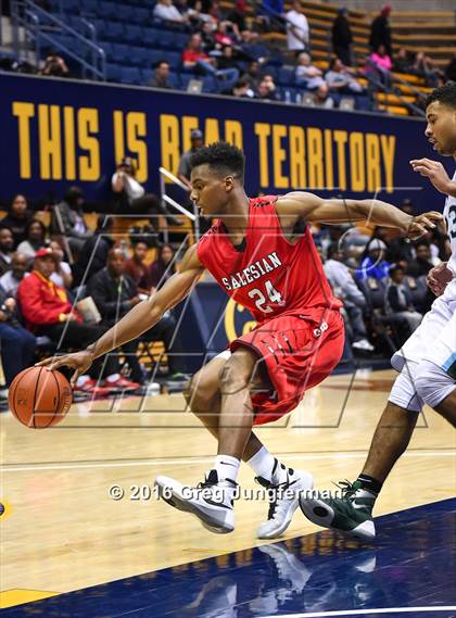 Thumbnail 3 in Salesian College Preparatory vs. Sacred Heart Cathedral Preparatory (MaxPreps MLK Classic) photogallery.