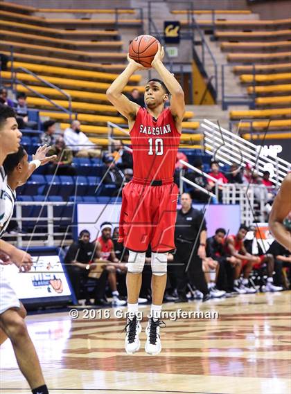 Thumbnail 3 in Salesian College Preparatory vs. Sacred Heart Cathedral Preparatory (MaxPreps MLK Classic) photogallery.