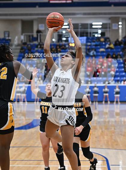 Thumbnail 1 in Steele vs Brennan (UIL 6A Region 4 Regional Semifinal) photogallery.