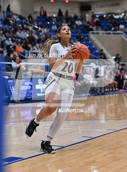 Thumbnail 1 in Steele vs Brennan (UIL 6A Region 4 Regional Semifinal) photogallery.