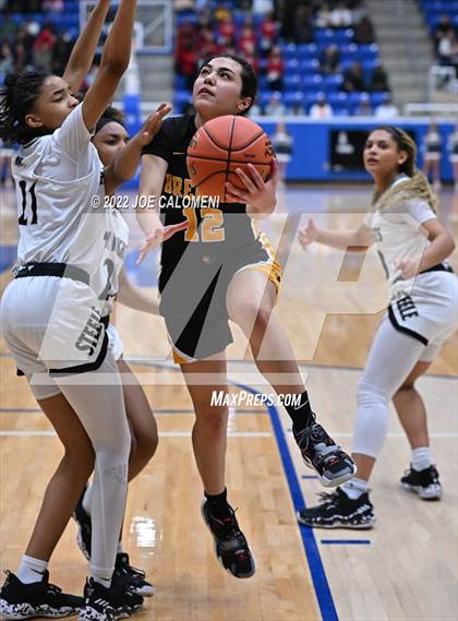 Thumbnail 3 in Steele vs Brennan (UIL 6A Region 4 Regional Semifinal) photogallery.