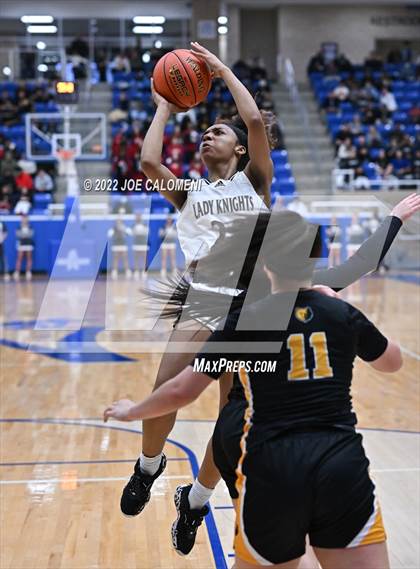 Thumbnail 2 in Steele vs Brennan (UIL 6A Region 4 Regional Semifinal) photogallery.