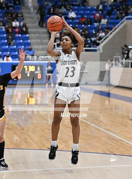 Thumbnail 3 in Steele vs Brennan (UIL 6A Region 4 Regional Semifinal) photogallery.
