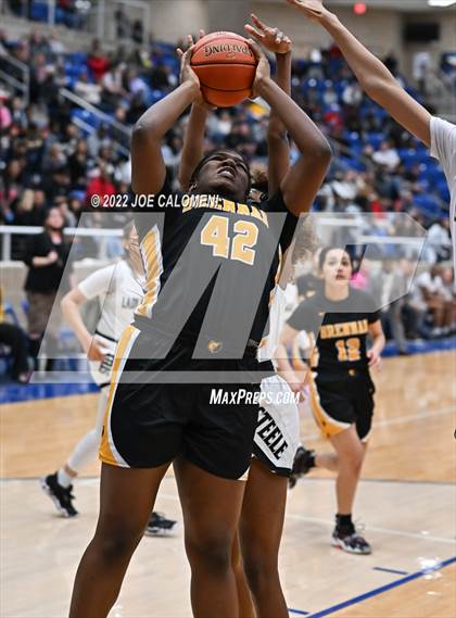 Thumbnail 2 in Steele vs Brennan (UIL 6A Region 4 Regional Semifinal) photogallery.