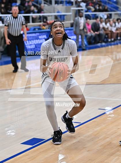 Thumbnail 1 in Steele vs Brennan (UIL 6A Region 4 Regional Semifinal) photogallery.
