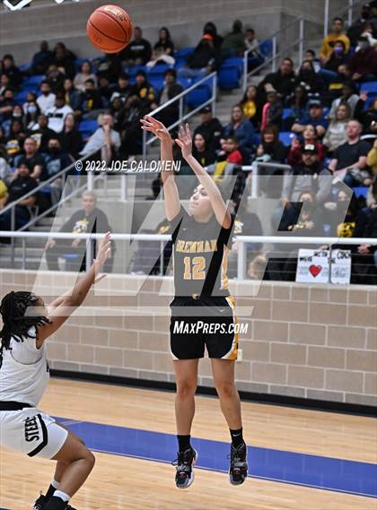 Thumbnail 2 in Steele vs Brennan (UIL 6A Region 4 Regional Semifinal) photogallery.