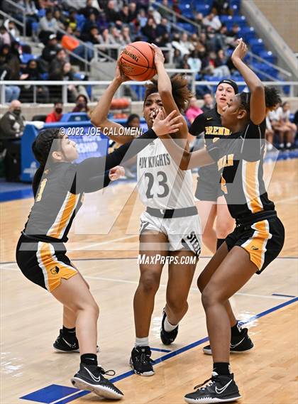 Thumbnail 2 in Steele vs Brennan (UIL 6A Region 4 Regional Semifinal) photogallery.