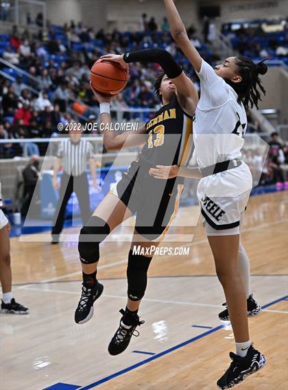 Thumbnail 3 in Steele vs Brennan (UIL 6A Region 4 Regional Semifinal) photogallery.