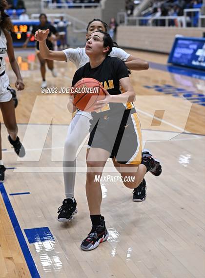 Thumbnail 1 in Steele vs Brennan (UIL 6A Region 4 Regional Semifinal) photogallery.