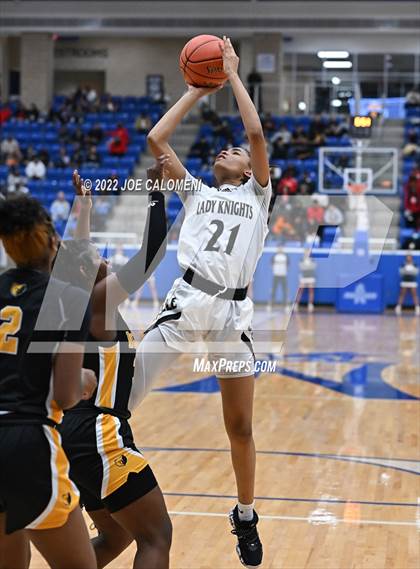 Thumbnail 1 in Steele vs Brennan (UIL 6A Region 4 Regional Semifinal) photogallery.