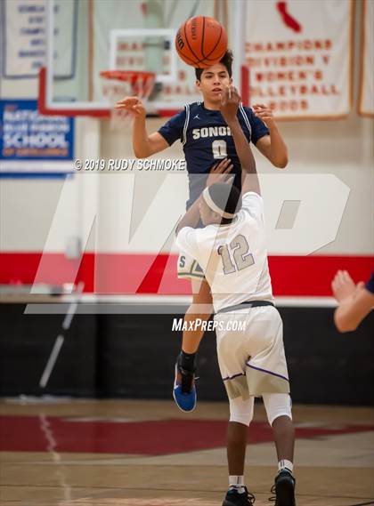 Thumbnail 2 in Sonora vs. St. Anthony (Torrey Pines Holiday Classic) photogallery.