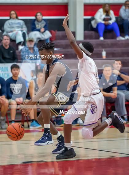 Thumbnail 1 in Sonora vs. St. Anthony (Torrey Pines Holiday Classic) photogallery.