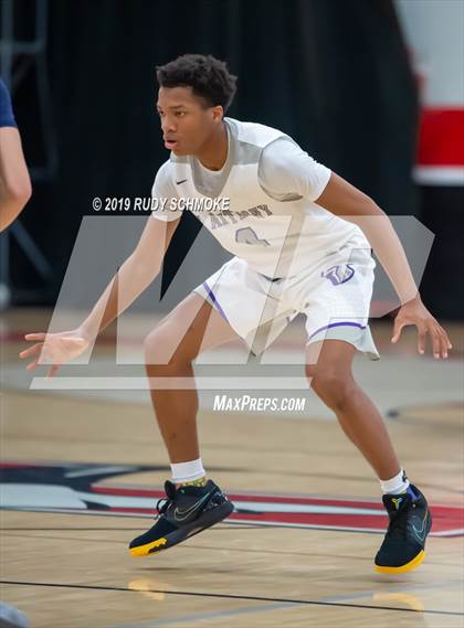 Thumbnail 2 in Sonora vs. St. Anthony (Torrey Pines Holiday Classic) photogallery.