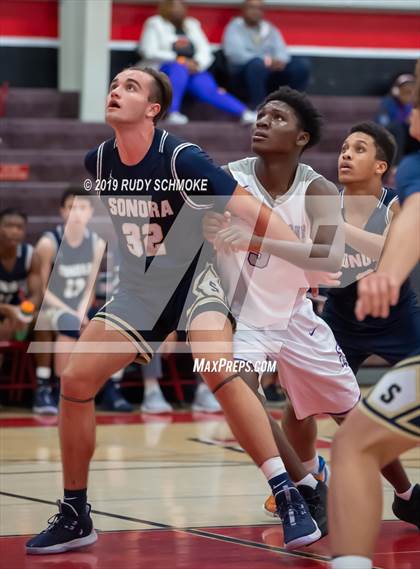 Thumbnail 1 in Sonora vs. St. Anthony (Torrey Pines Holiday Classic) photogallery.