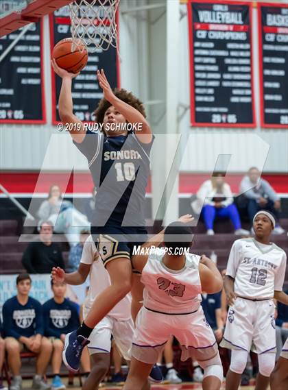 Thumbnail 2 in Sonora vs. St. Anthony (Torrey Pines Holiday Classic) photogallery.