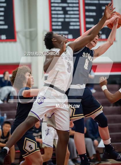 Thumbnail 2 in Sonora vs. St. Anthony (Torrey Pines Holiday Classic) photogallery.
