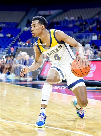Thumbnail 1 in Hirschi vs. Oak Cliff Faith Family Academy (UIL 4A State Final) photogallery.