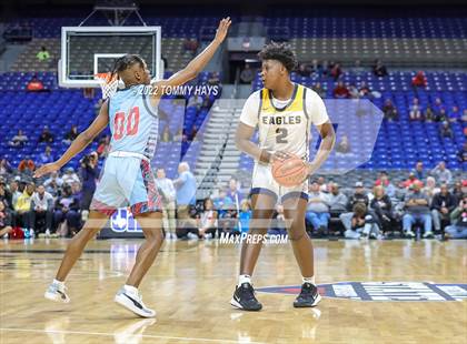 Thumbnail 2 in Hirschi vs. Oak Cliff Faith Family Academy (UIL 4A State Final) photogallery.