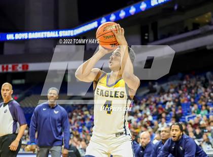 Thumbnail 3 in Hirschi vs. Oak Cliff Faith Family Academy (UIL 4A State Final) photogallery.